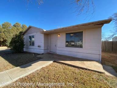 Main picture of 410 Dowden Rd