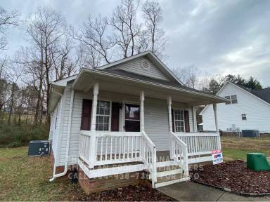 Main picture of 2546 Scott St