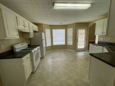 Main picture of 1016 Borrington Ln