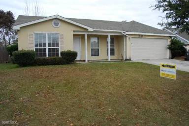 Main picture of 15128 Loveless Dr