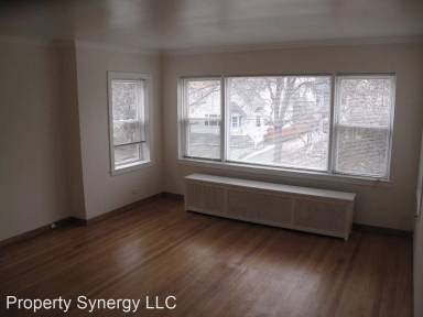 Main picture of 4029 N Kenneth Ave