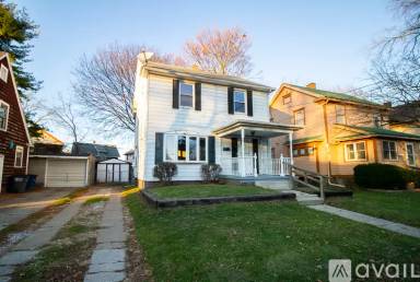 Main picture of 2122 South Ave