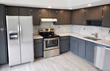 Main picture of 8075 SW 107th Ave