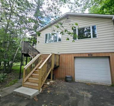 Main picture of 437 Stillwater Dr