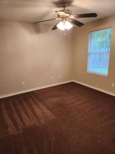 Main picture of 104 Proetz Ln