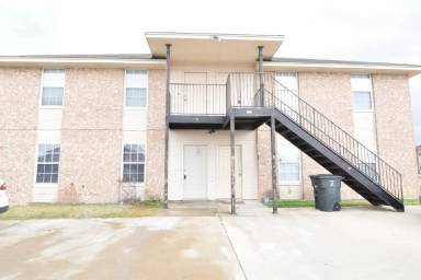 Main picture of 5811 Redstone Dr