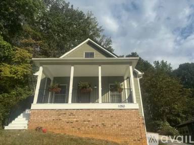 Main picture of 1050 Pineville Rd