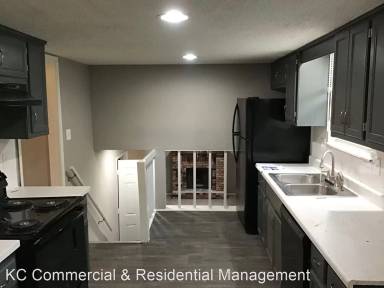 Main picture of 10734 Stark Ave