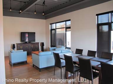 Main picture of 100 Gold Ave SW