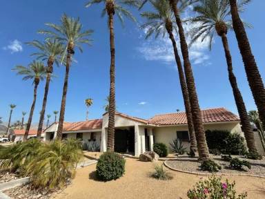 Main picture of 73450 Royal Palm Dr