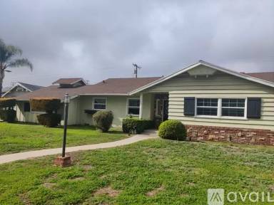 Main picture of 829 S Cajon Ave