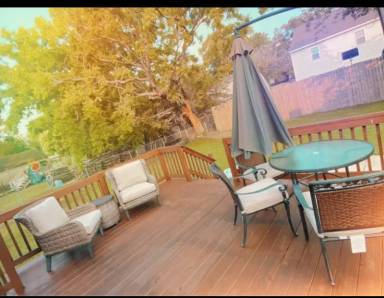 Main picture of 8013 Crescent Rd