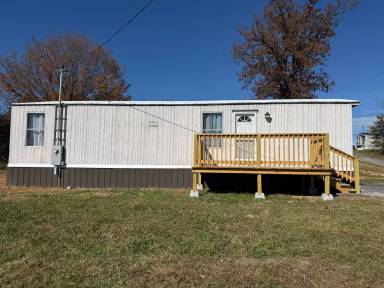 Main picture of 32 Doty Ln