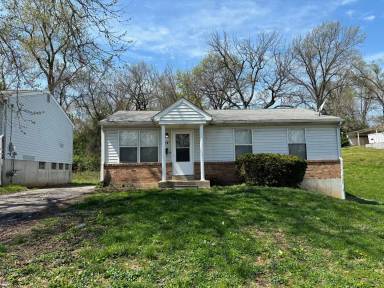 Main picture of 6167 Payne Ave