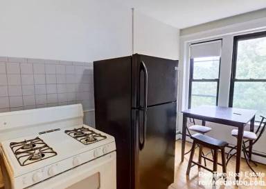 Main picture of 1680 Commonwealth Ave