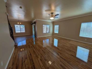 Main picture of 1094 W Jamaica Hope Way