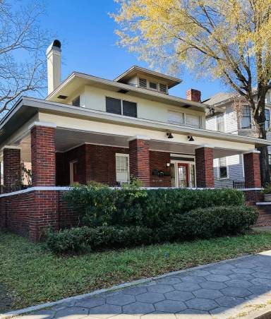 Main picture of 2330 Park St