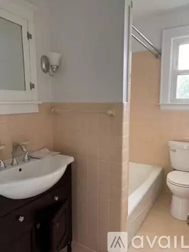 Main picture of 93 Byram Rd