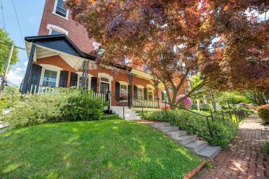 Main picture of 447 N Walnut St