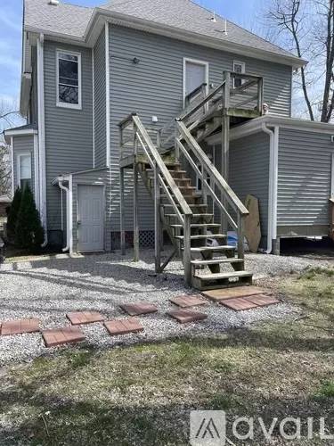 Main picture of 319 N Hesperia St