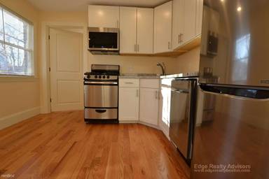 Main picture of 29 Fayette St