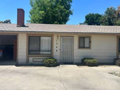 Main picture of 1740 E Laura Ave