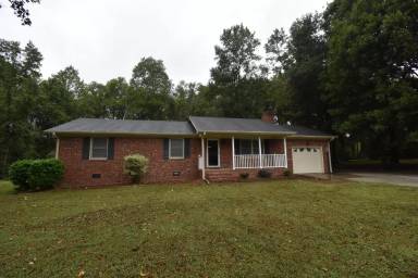 Main picture of 103 Valleywood Dr