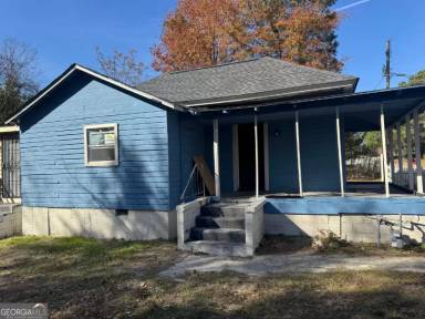 Main picture of 549 Williams St E