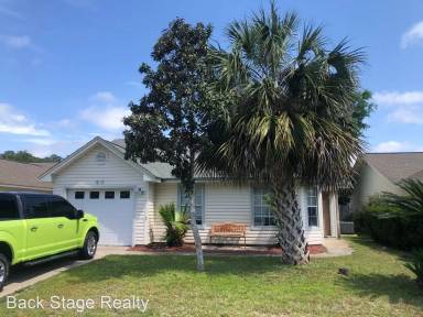 Main picture of 34 Ruby Cir