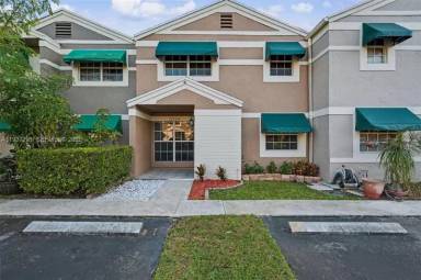 Main picture of 12224 SW 52nd Pl