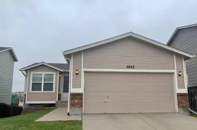 Main picture of 6943 Lost Springs Dr