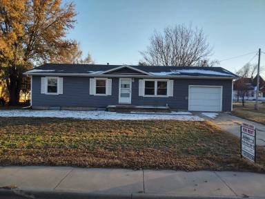 Main picture of 107 E C St