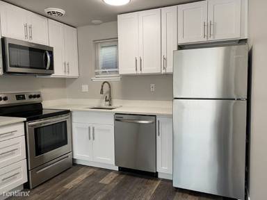 Main picture of 1215 Queen Anne Ave N