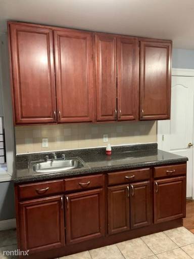 Main picture of 403 Avenue C