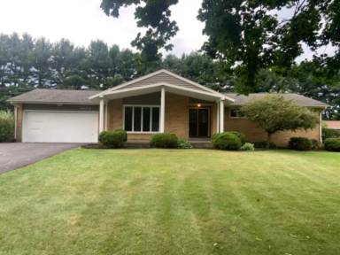 Main picture of 8852 Rue Helena St