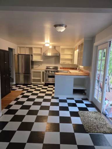 Main picture of 1604 N 203rd Pl