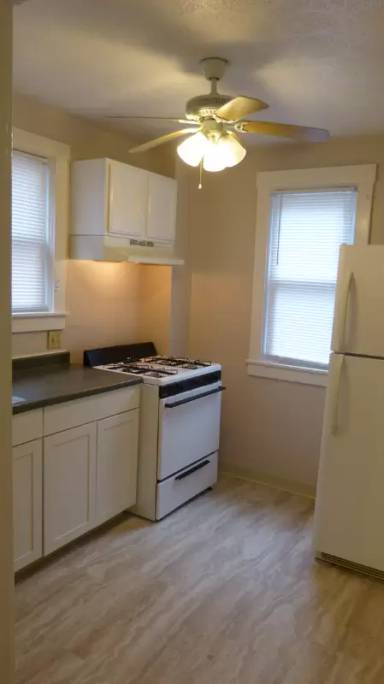 Main picture of 2914 Clermont Ave
