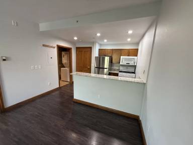 Main picture of 240 Chapel Pl