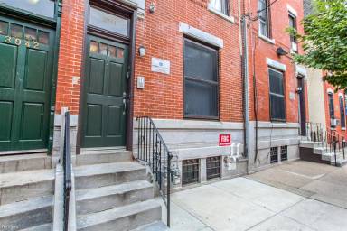 Main picture of 3944 Pine St
