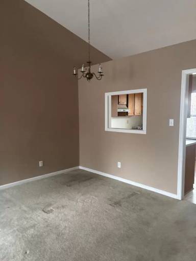 Main picture of 744 Colony Pl