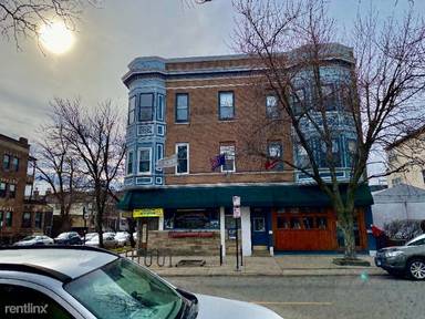 Main picture of 1206 W Nelson St