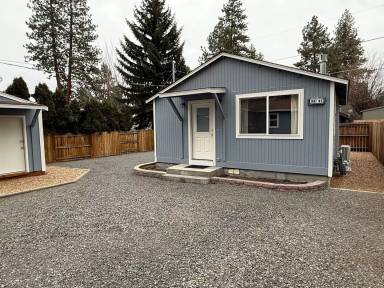 Main picture of 1447 NW Kingston Ave