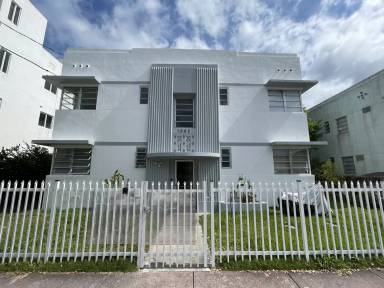 Main picture of 1965 Calais Drive