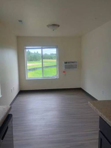 Main picture of Pine Crest Apartments