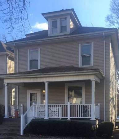 Main picture of 141 W Northwood Ave
