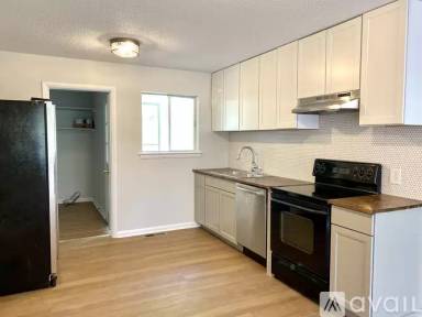 Main picture of 686 Cauthen Way