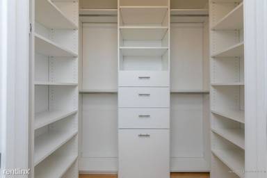 Main picture of 230 Genesee St