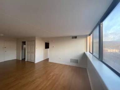 Main picture of 220 Linden St
