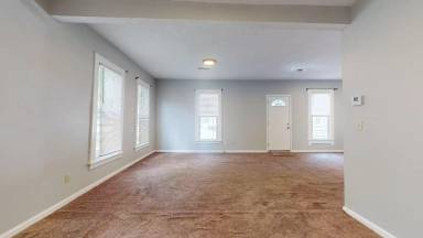 Main picture of 2053 W 95th St
