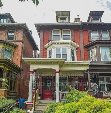 Main picture of 4920 Cedar Ave